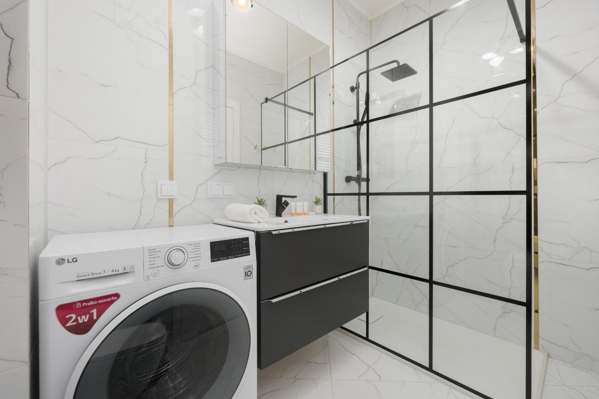 Apartment With Balcony & Parking In Warsaw By Noclegi Renters Esterno foto